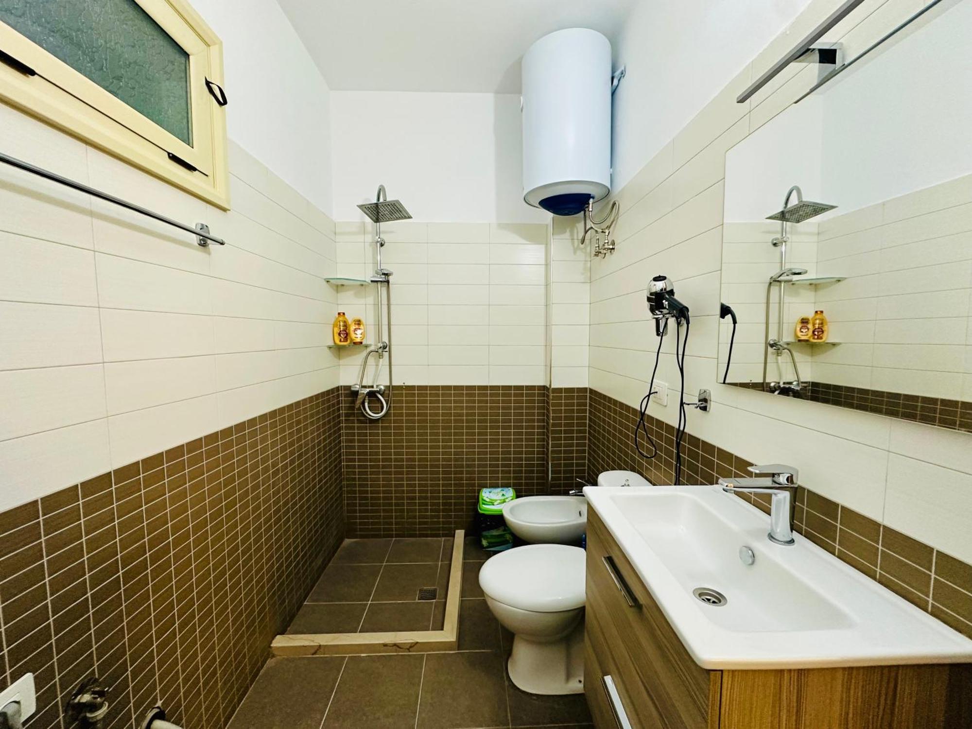 Jico Travel - Erjon Apartments Влёра Номер фото